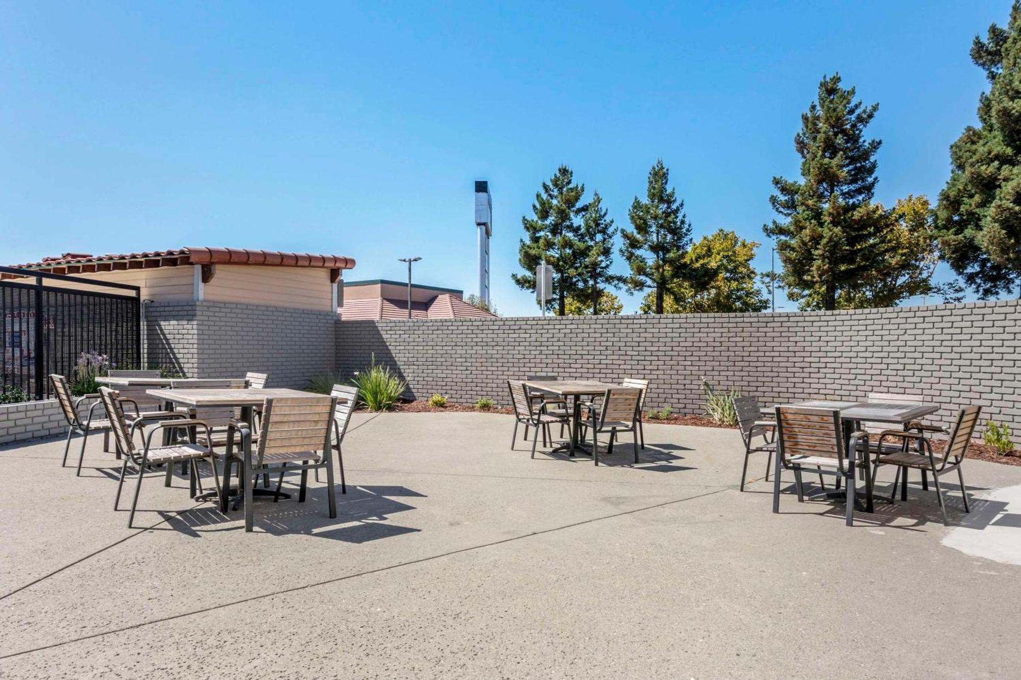 Country Inn & Suites By Radisson, Vallejo Napa Valley, Ca Luaran gambar